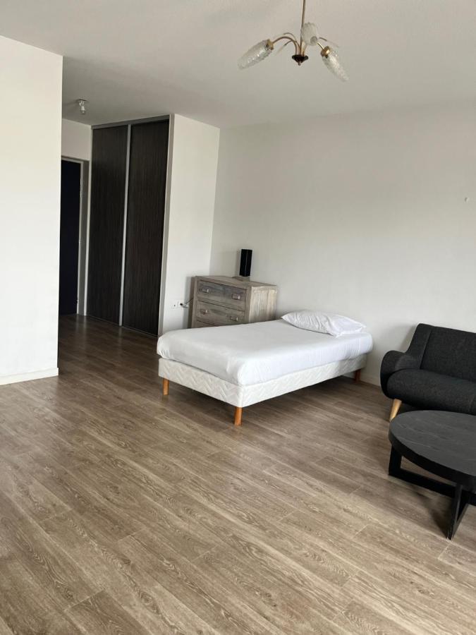 Zenao Appart'Hotel Невер Екстериор снимка