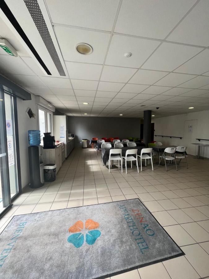 Zenao Appart'Hotel Невер Екстериор снимка