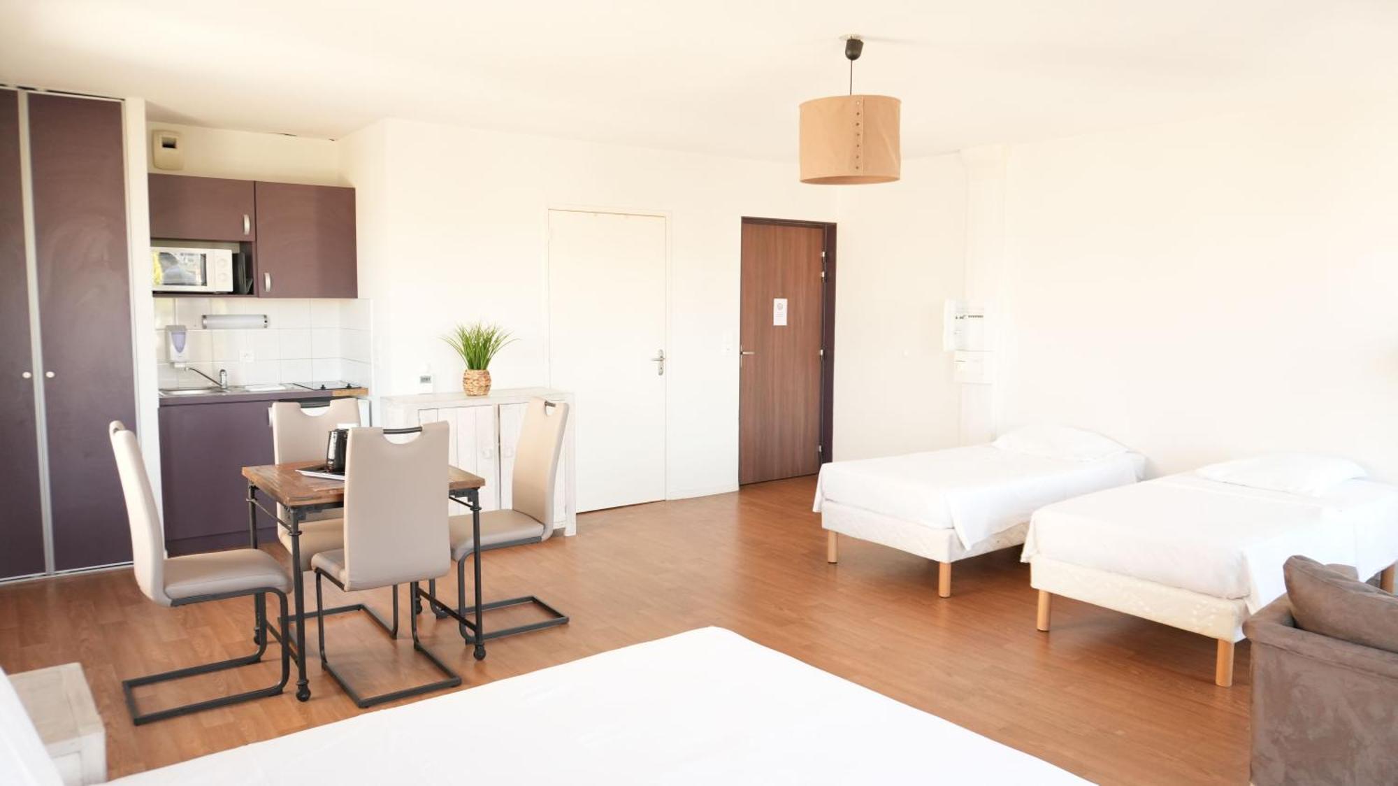 Zenao Appart'Hotel Невер Екстериор снимка