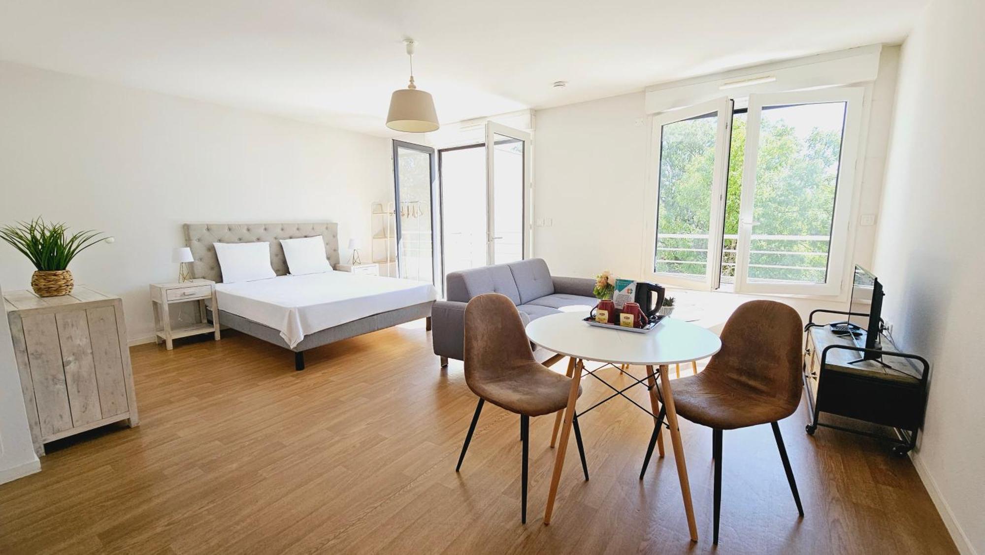 Zenao Appart'Hotel Невер Екстериор снимка